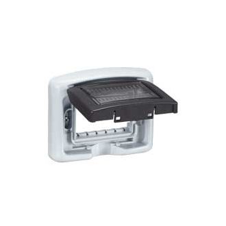 Адаптер - Программа Plexo - IP 55 - IK 07 - для трехмодульных механизмов Mosaic - с мембраной - белый (комплект 20 шт.)