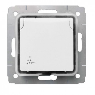Розетка с защитными шторками влагозащищенная IP 44 белая, Cariva