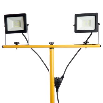 Светодиодный прожектор Feron LL-502 на штативе IP65 2*30W 6400K, 29567