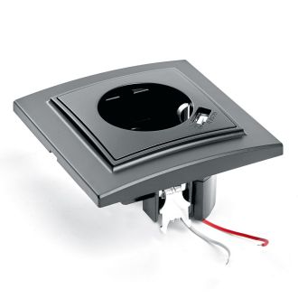 Розетка 1-местная c/з и с USB STEKKER, PST16-9011-03, 250В, 16А, с защитной шторкой, серия Эрна, черный, 39480