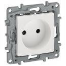 Розетка без заземления со шторками молочная, Etika, Legrand (IEK) 6710341 Розетка без заземления со шторками молочная, Etika, Legrand (IEK) 6710341
