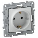 Розетка со шторками цвета галька, Etika, Legrand (IEK) 6716221 Розетка со шторками цвета галька, Etika, Legrand (IEK) 6716221