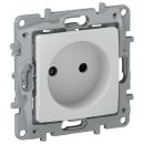 Розетка без заземления со шторками цвета галька, Etika, Legrand (IEK) 6716341 Розетка без заземления со шторками цвета галька, Etika, Legrand (IEK) 6716341