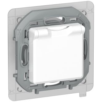 Розетка с заземлением, защитной крышкой со шторками, IP44, белый, Inspiria , Legrand (IEK) 6737401