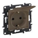 Legrand STRUCTURA Розетка 1-местная с заземлением с защитными шторками и крышкой 16А IP44 шампань