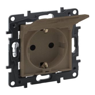 Legrand STRUCTURA Розетка 1-местная с заземлением с защитными шторками и крышкой 16А IP44 шампань