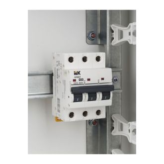 ARMAT Автоматический выключатель M06N 3P C 63А