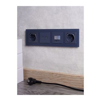 BRITE Розетка 1-местная с заземлением с защитными шторками 16А с USB A+A 5В 2,1А маренго