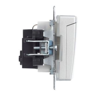 BRITE Розетка 1-местная с заземлением с защитными шторками и крышкой 16А IP44 алюминий