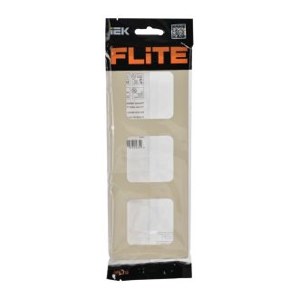 FLITE Classic Рамка 3-местная сливочный