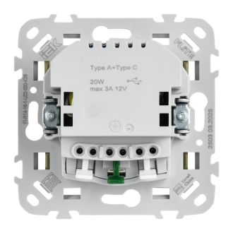 FLITE Розетка 1-местная с заземлением с защитными шторками 16А с USB A+C 20Вт безвинтовое крепление оливковый