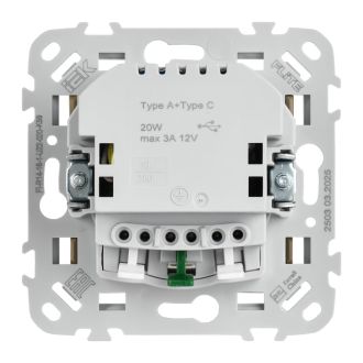 FLITE Розетка 1-местная с заземлением с защитными шторками 16А с USB A+C 20Вт безвинтовое крепление хаки