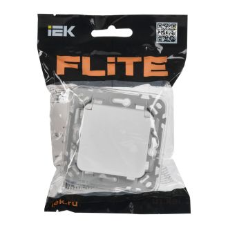 FLITE Розетка с заземлением с защитными шторками и крышкой безвинтовое крепление 16А IP44 белый