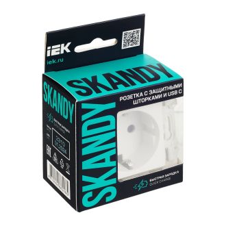 SKANDY Розетка с заземлением с защитными шторками 16А с USB C 18Вт арктический белый