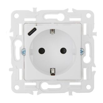 SKANDY Розетка с заземлением с защитными шторками 16А с USB C 18Вт арктический белый